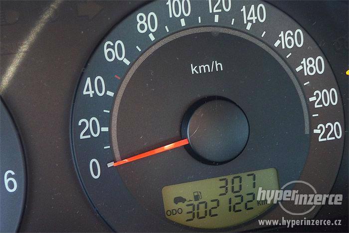 Hyundai Trajet 2.0 CRDI 7 míst, autoklima, tažné - foto 7