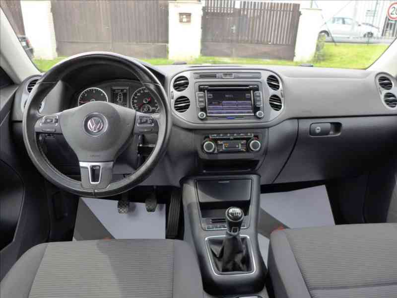 Volkswagen Tiguan 2,0 TDi DIGI AC, PDC, 1.MAJ - foto 7