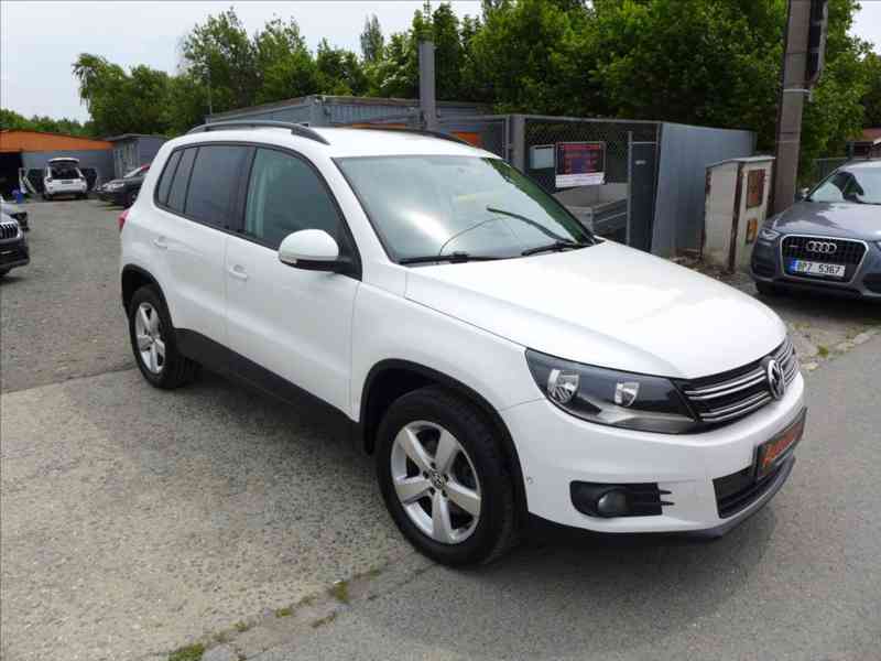 Volkswagen Tiguan 2,0 TDi DIGI AC, PDC, 1.MAJ - foto 2
