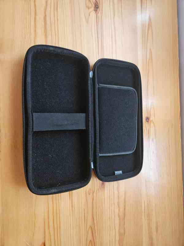 Konzole Nintendo Switch, červená/modrá.  Jako nová. - foto 9