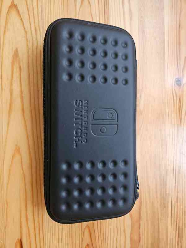 Konzole Nintendo Switch, červená/modrá.  Jako nová. - foto 7