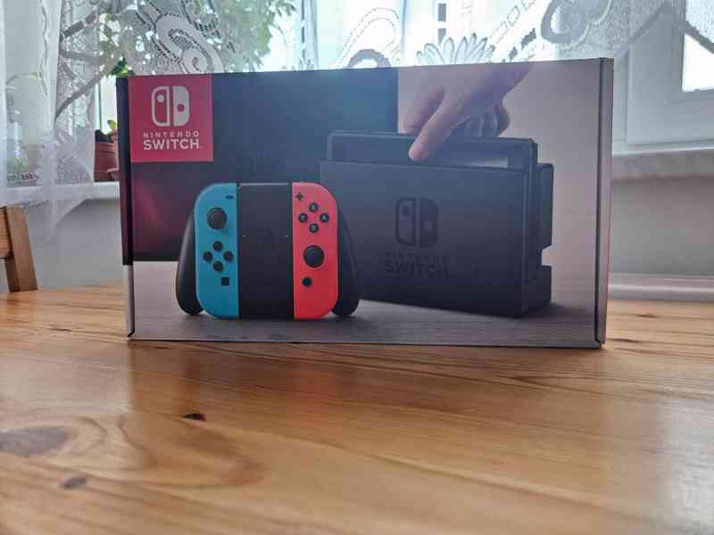 Konzole Nintendo Switch, červená/modrá.  Jako nová. - foto 5
