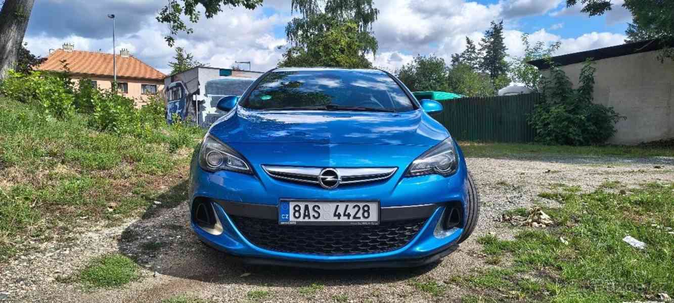 Opel Astra OPC - foto 1