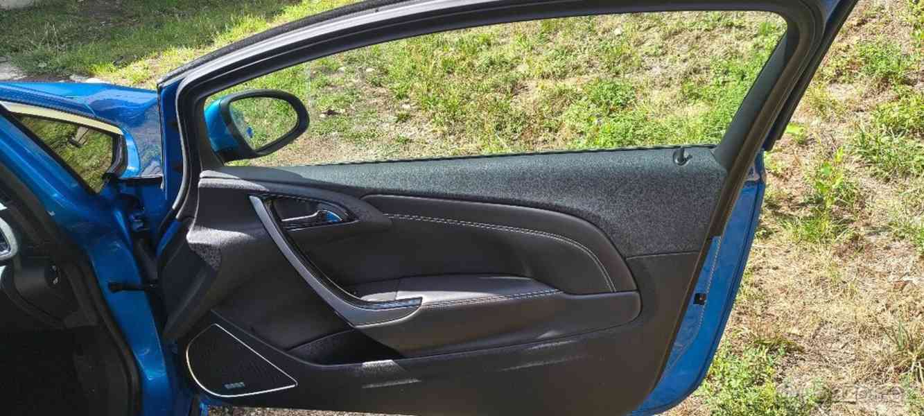 Opel Astra OPC - foto 3