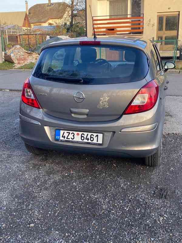Opel Corsa 1,2   D - foto 2