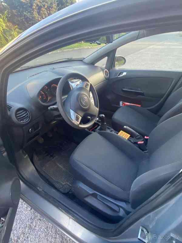 Opel Corsa 1,2   D - foto 5