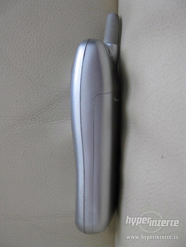 Panasonic EB-GD35 - mobilní telefony z r.2001 - foto 4