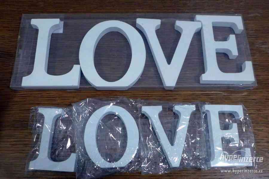 Dřevěný nápis LOVE - foto 1