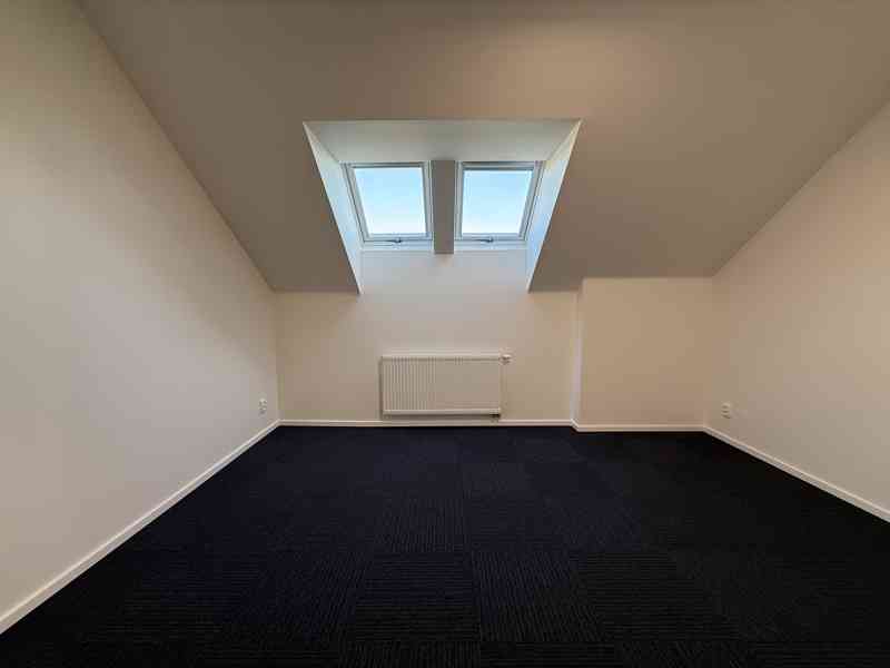 PRONÁJEM NOVÉ KANCELÁŘE O CP CCA 12 M2, BRNO - KRÁLOVO POLE - foto 10