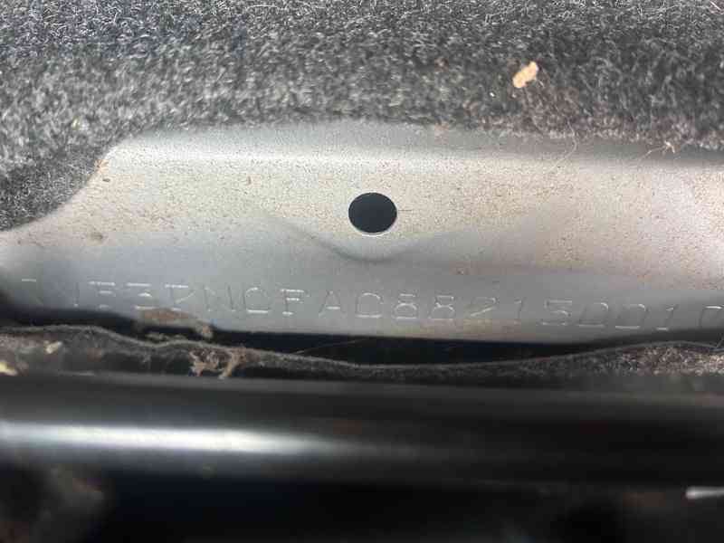 Peugeot 107 1,0i 50KW 1KR prodám náhradní díly - foto 7