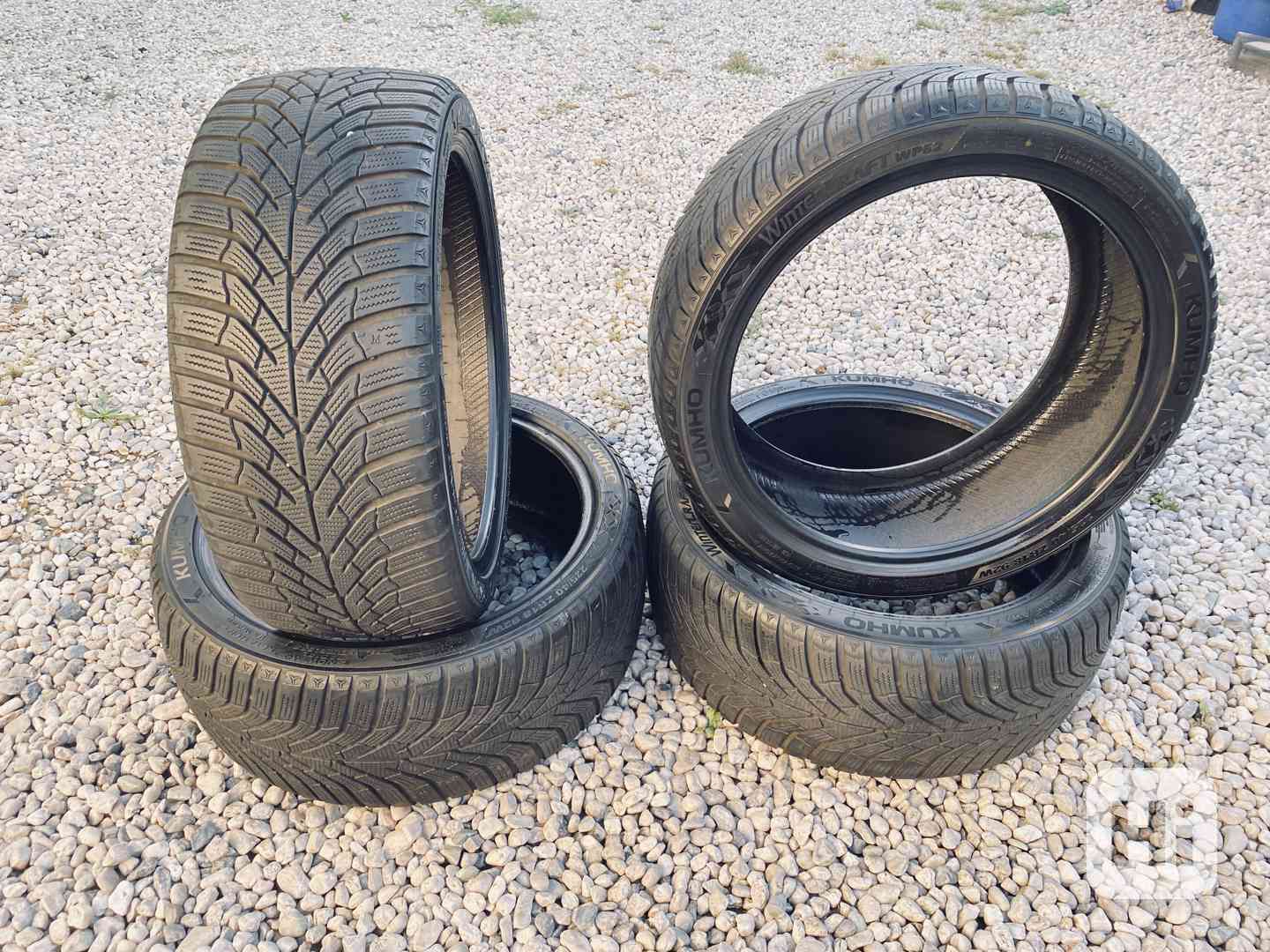 ZIMNÍ PNEUMATIKY KUMHO 225/40 R18 92W (6,5 mm) - foto 1