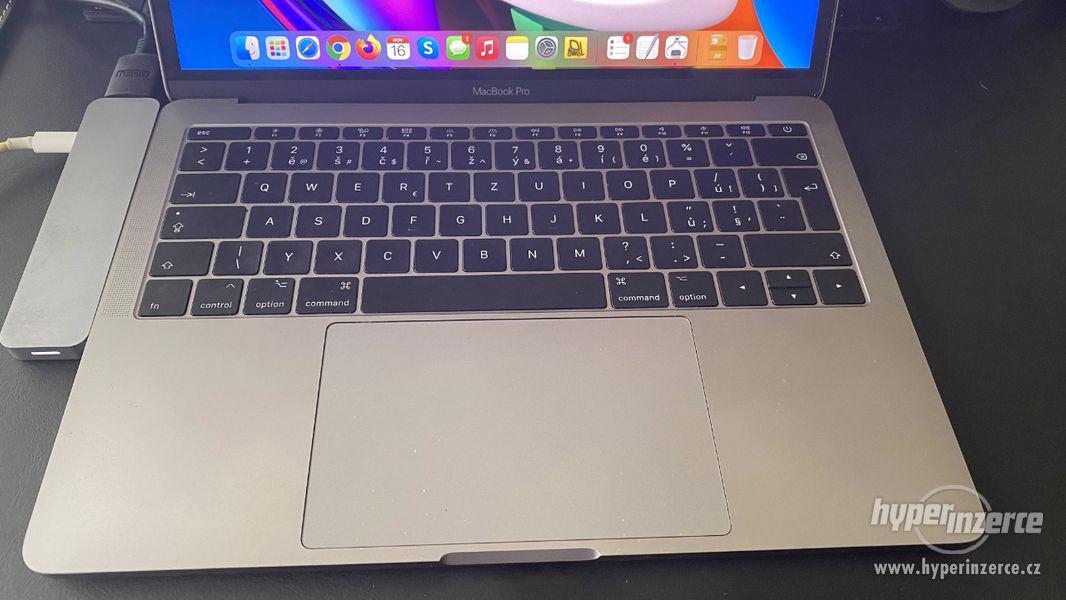 MacBook Pro 13" Retina CZ 2017 Vesmírně šedý - foto 5