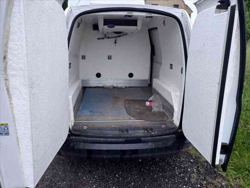 Volkswagen Caddy 2,0   150 PS – Mrazák do -25 °C, Dat - foto 20