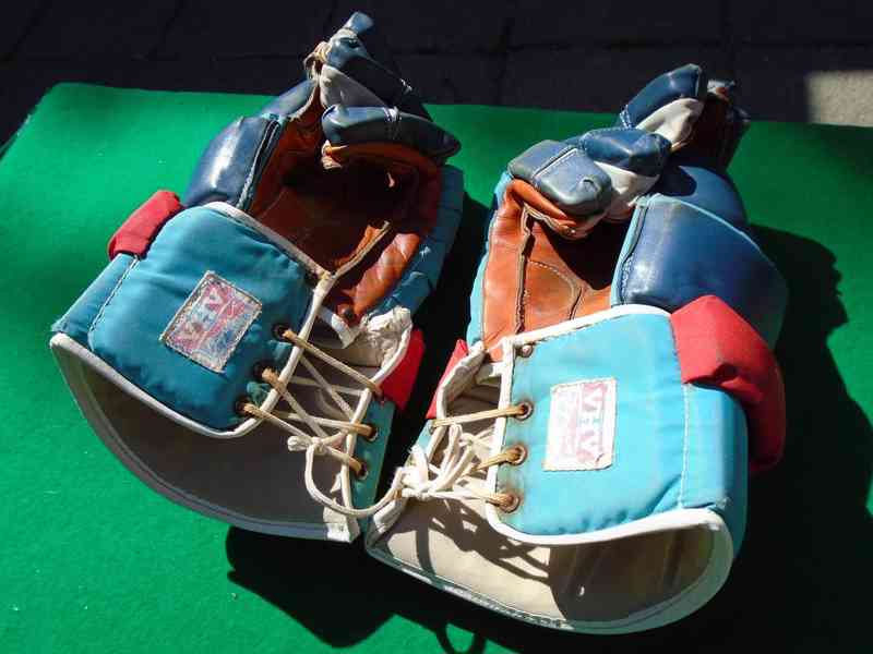 Retro hokejové hokej rukavice VHV Opus Praha 80.roky pěkné - foto 8