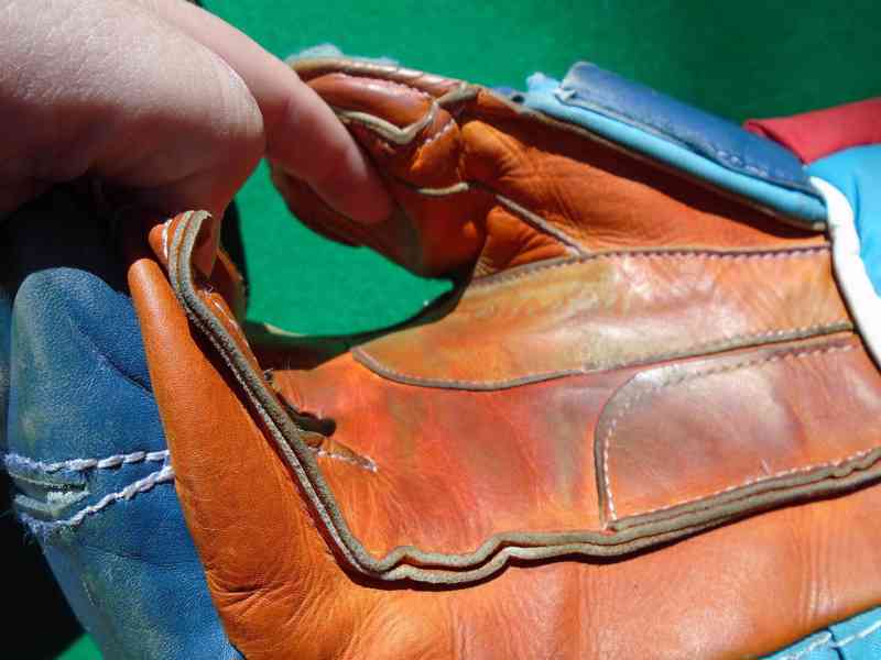 Retro hokejové hokej rukavice VHV Opus Praha 80.roky pěkné - foto 12