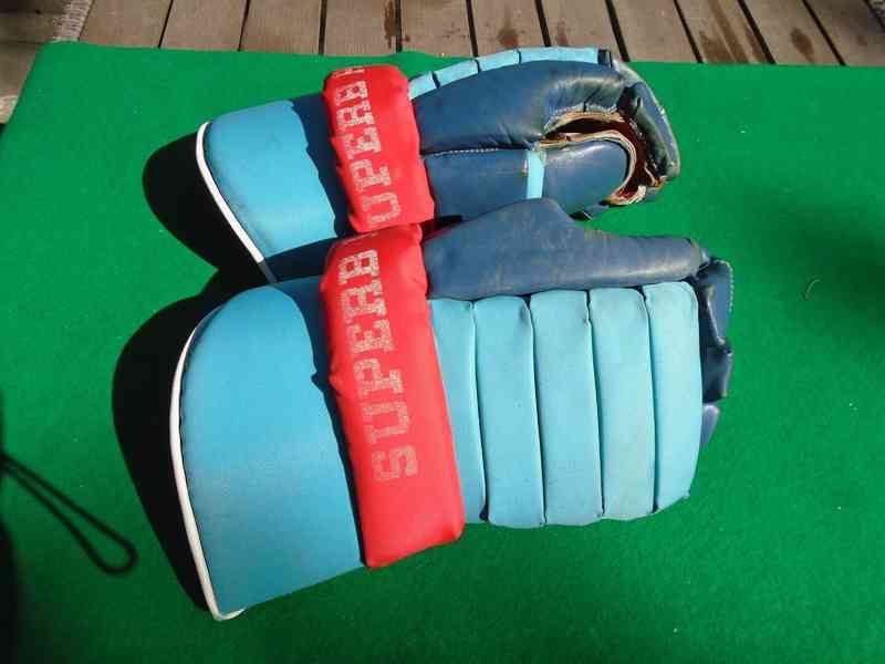 Retro hokejové hokej rukavice VHV Opus Praha 80.roky pěkné - foto 3