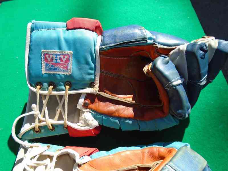 Retro hokejové hokej rukavice VHV Opus Praha 80.roky pěkné - foto 7