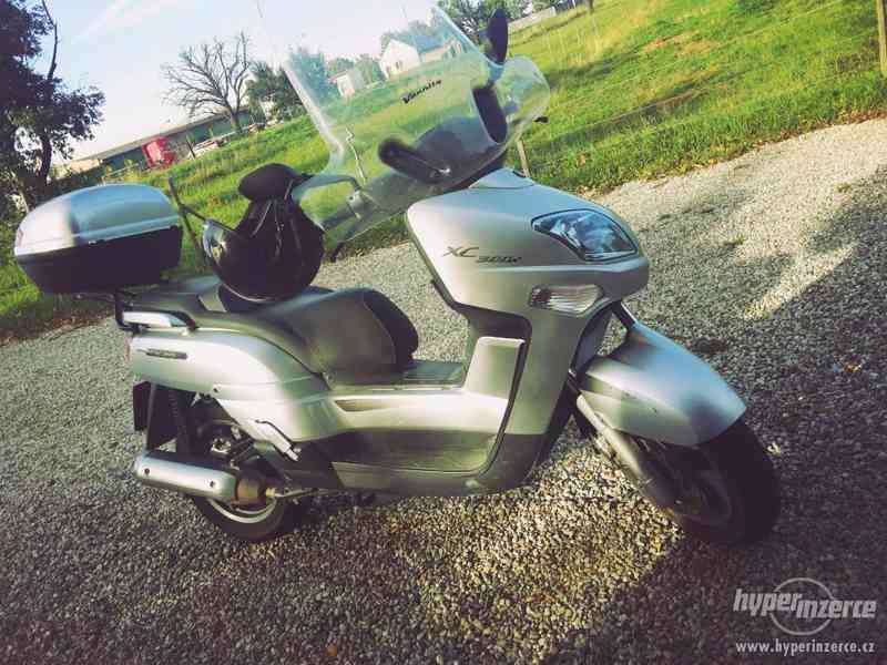 Skútr Yamaha Versity 300 - foto 3
