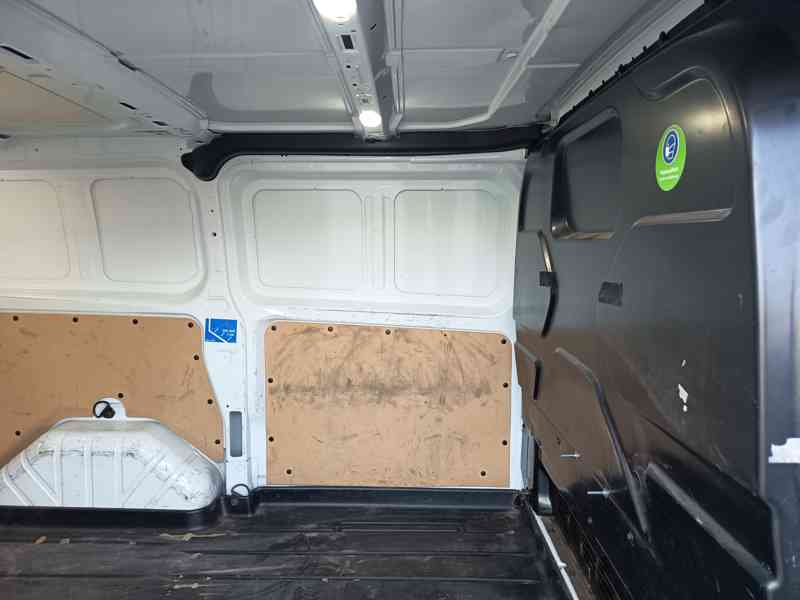 FORD Transit Custom 2,0TDCi 3-mistný 5-dveřový  - foto 16