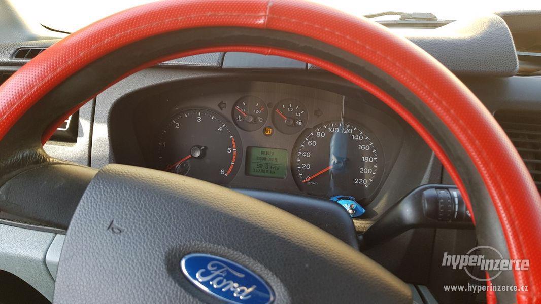 Ford Tourneo 2,2 81kW - foto 9