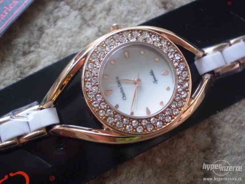 Moderní zlacené hodinky DELON DIAMONTS - foto 5
