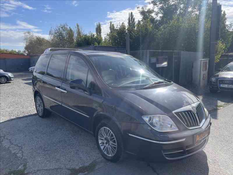 Lancia Phedra 2,2 JTD PLNÁ VÝBAVA - foto 2