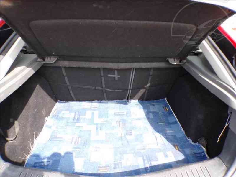 Ford Focus 1,6 16V TAŽNÉ ZAŘÍZENÍ - foto 9