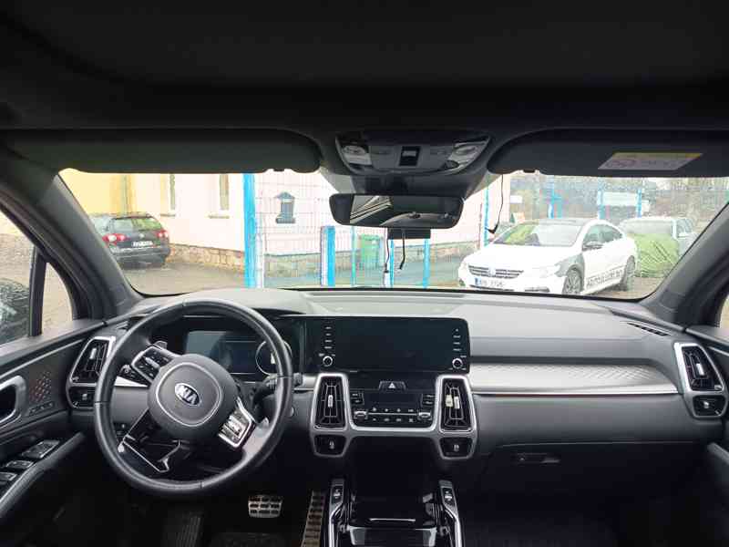 KIA Sorento 2,2CRDI Platinum AWD ČR DPH 7-mistný  - foto 18
