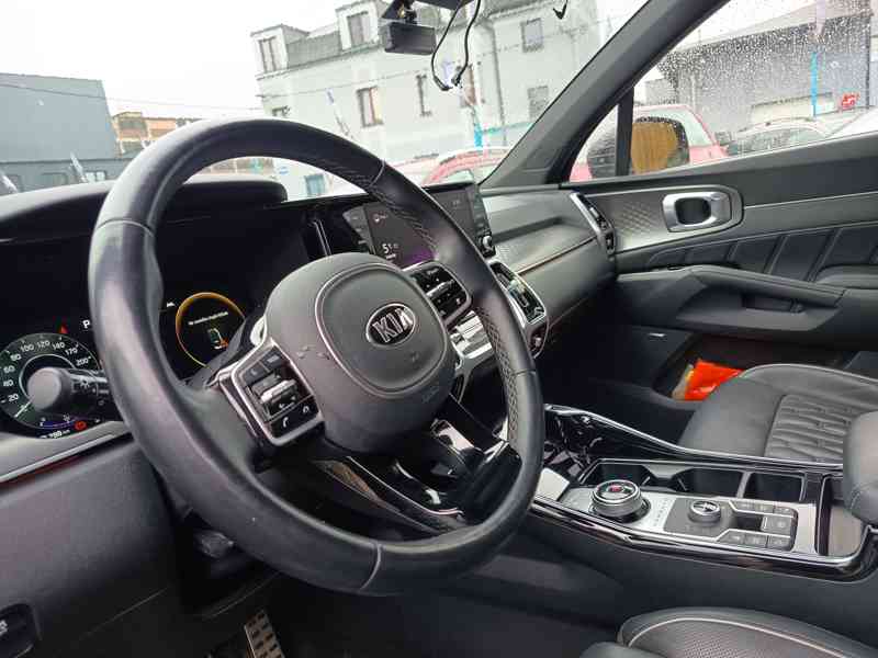 KIA Sorento 2,2CRDI Platinum AWD ČR DPH 7-mistný  - foto 26