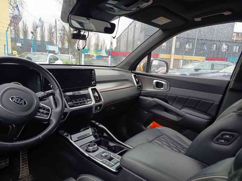 KIA Sorento 2,2CRDI Platinum AWD ČR DPH 7-mistný  - foto 19
