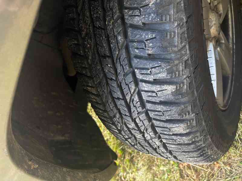 Jeep Commander 3.0 crd - foto 9