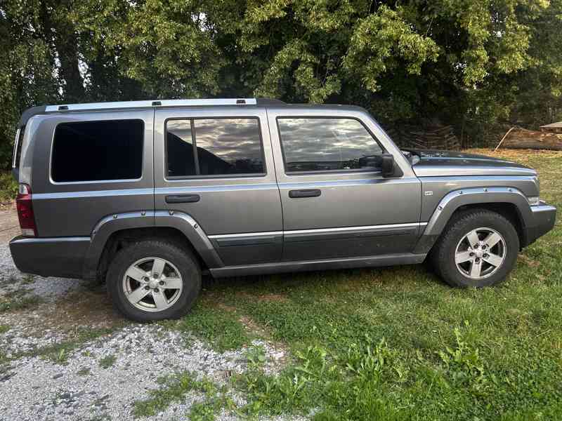 Jeep Commander 3.0 crd - foto 2