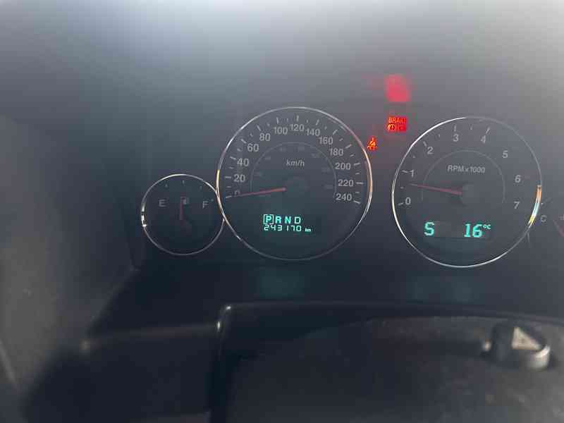 Jeep Commander 3.0 crd - foto 7