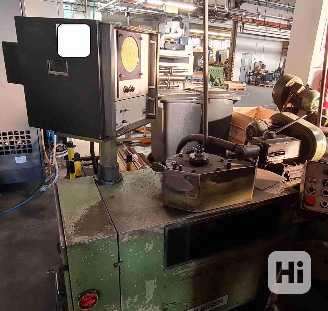 Použitý vyvažovací stroj VK 41 od f. Reutlingen, r. v. 1980 - foto 1