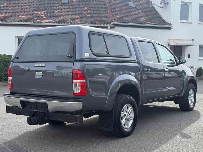Toyota Hilux 3.0D4D Aut. City 126kw - foto 8