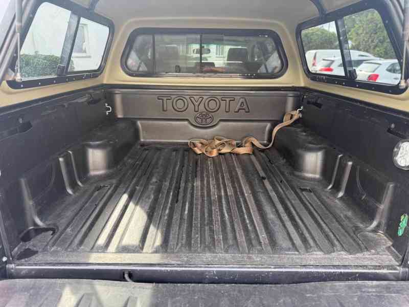 Toyota Hilux 3.0D4D Aut. City 126kw - foto 6