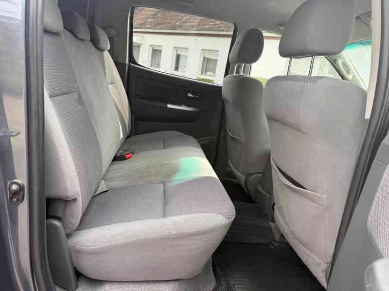 Toyota Hilux 3.0D4D Aut. City 126kw - foto 5