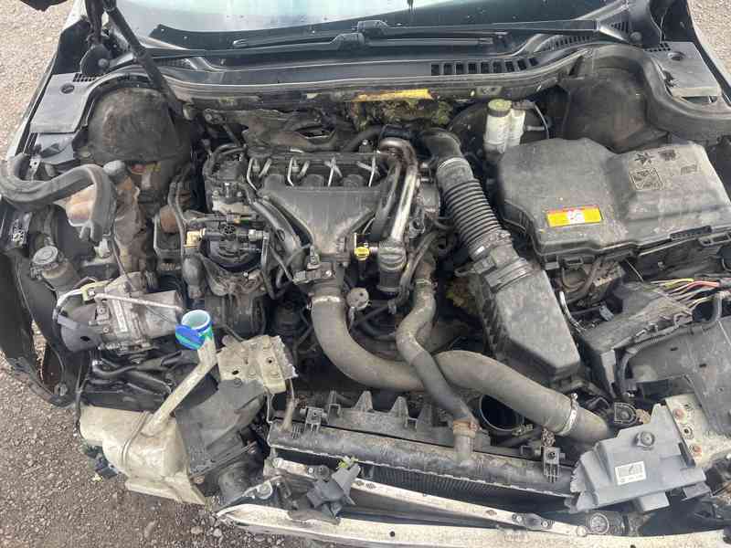 Peugeot 508SW 2,0HDI 103KW RHF prodám díly z vozu - foto 7