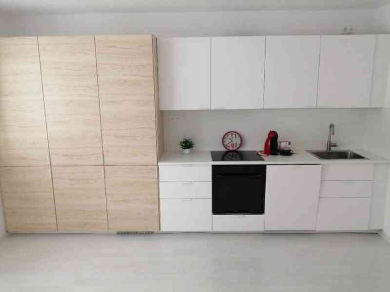 Pronájem 2+kk, ulice Merhautova, Černá Pole, 47 m2 - foto 6