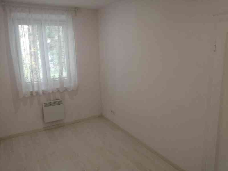 Pronájem 2+kk, ulice Merhautova, Černá Pole, 47 m2 - foto 12