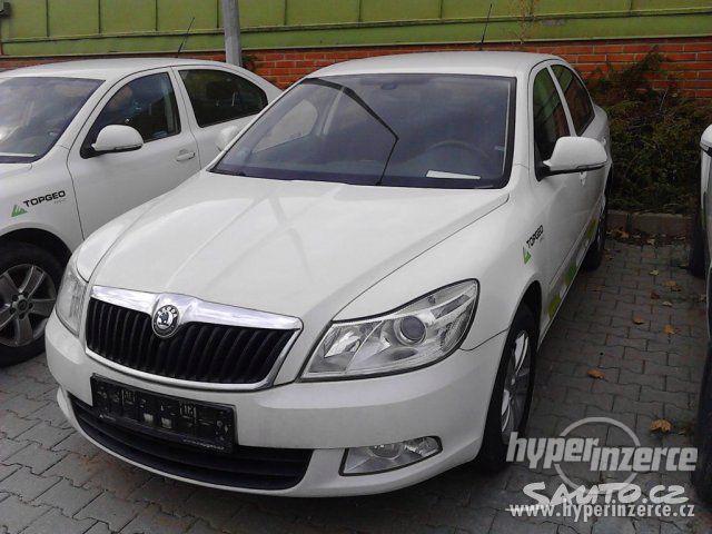 Prodám Škoda Octavia 1.4TSI, TOP interiér nepoškrábaný - foto 2