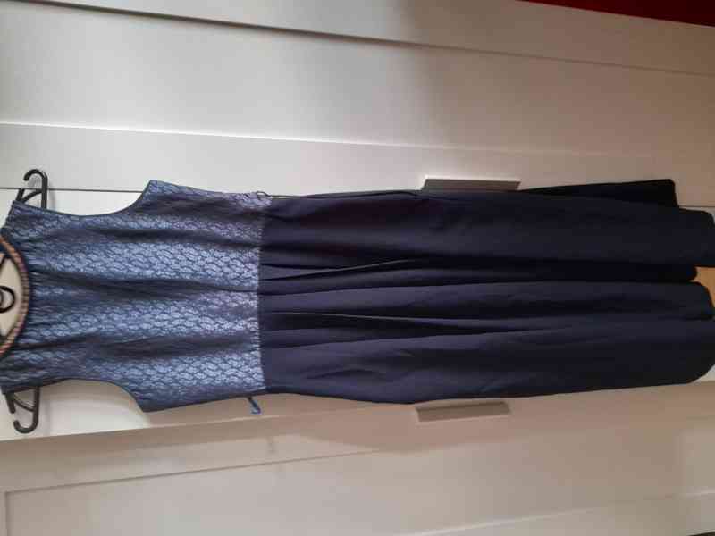 RAKOUSKÝ DIRNDL MODRÝ - foto 4