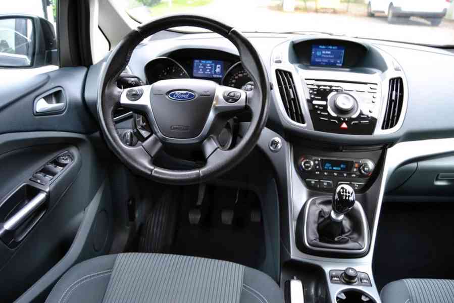 Ford C-Max 2.0TDCI 120kW Titanium - foto 8
