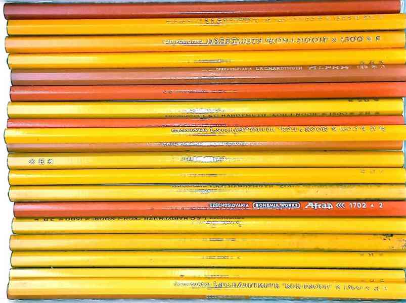 Retro ořezávátko na tužky + 20 tužek - foto 3