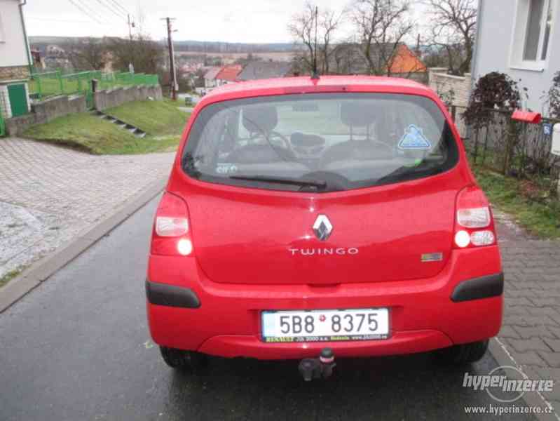 Renault Twingo 1,2i, 3dv., r. v. 2009 - foto 2