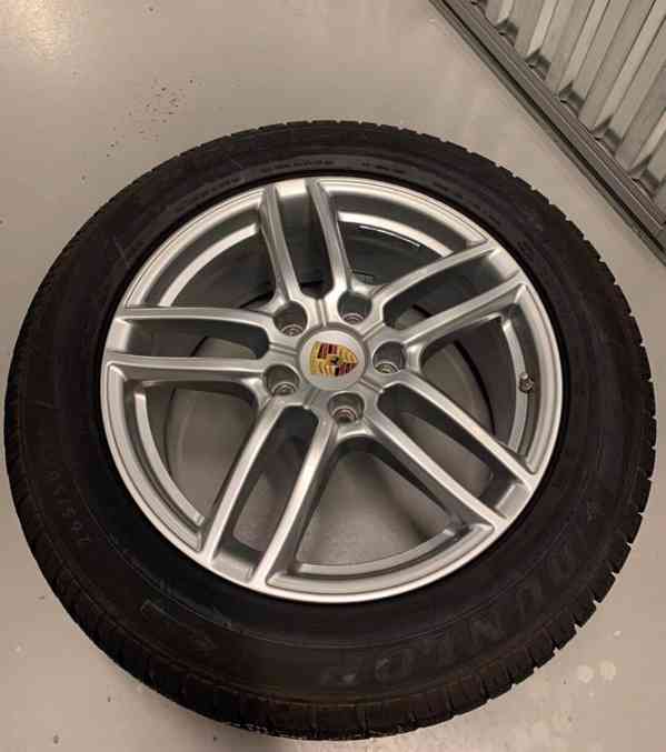 Prodám 4 zimní pneumatiky Dunlop s ALU disky Porsche Cayenne