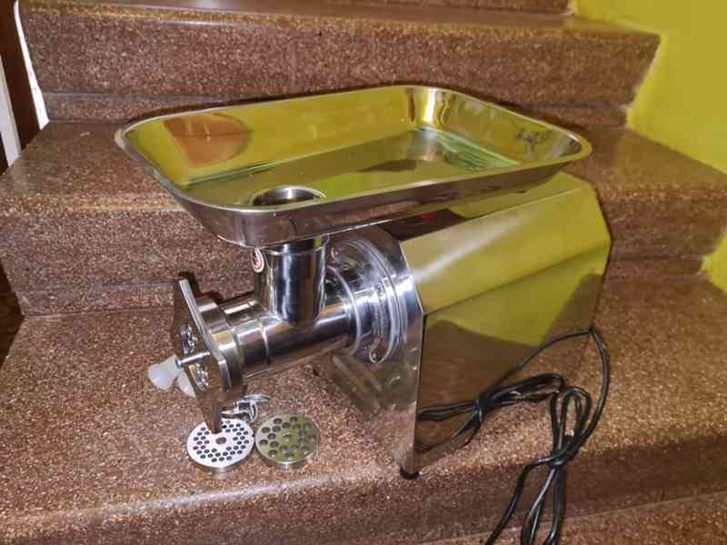  Prodám Mlýnek na maso  - foto 3