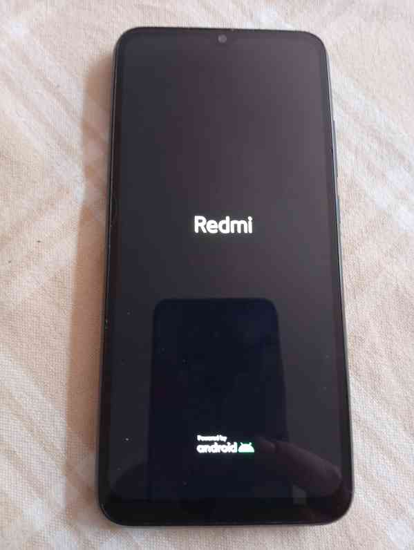 Mobilní telefon Xiaomi Redmi 9AT - foto 2