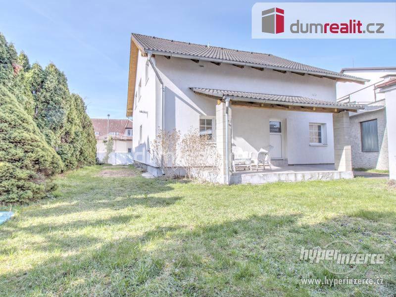 Pronájem rodinného domu se zahradou, 180 m2, 7+2kk, Praha 4 - Šeberov,