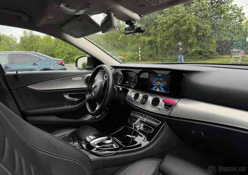 Mercedes-Benz Třídy E E220D PRAHA - foto 11